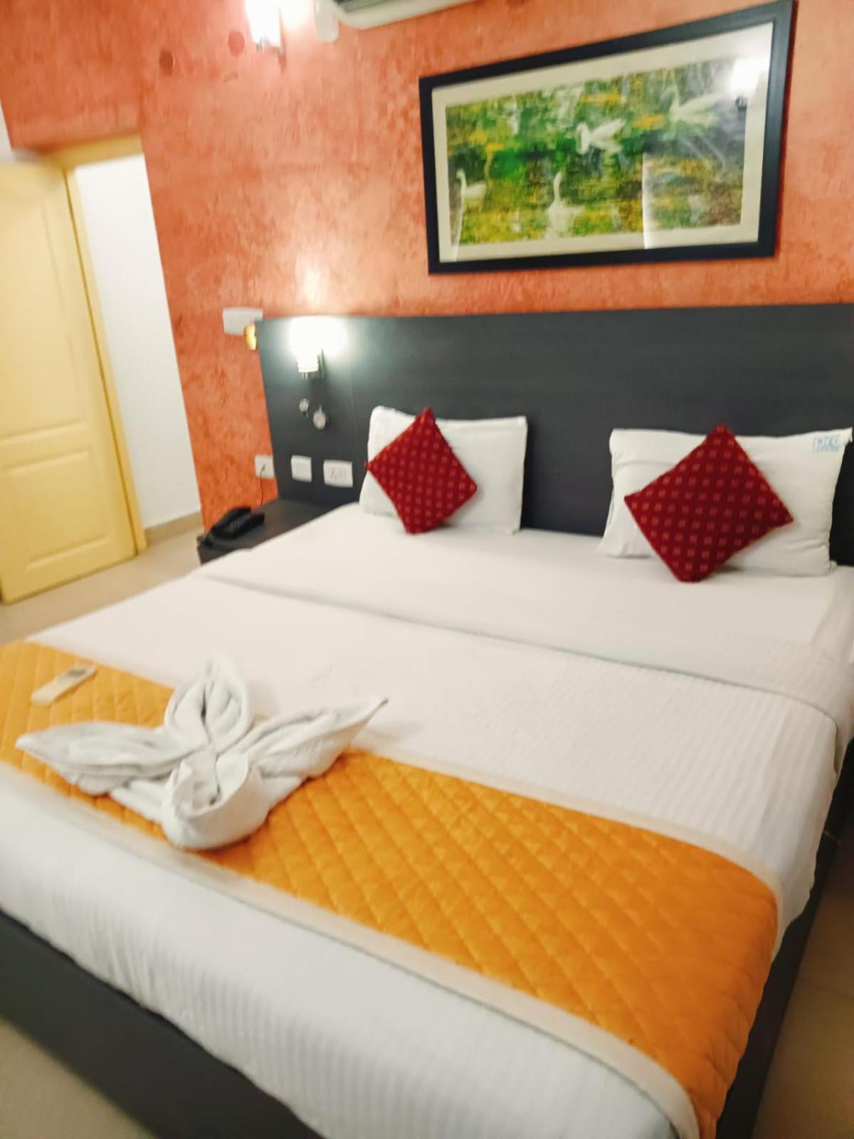 Stayeasy Tiruvanmiyur Chennai Exterior photo